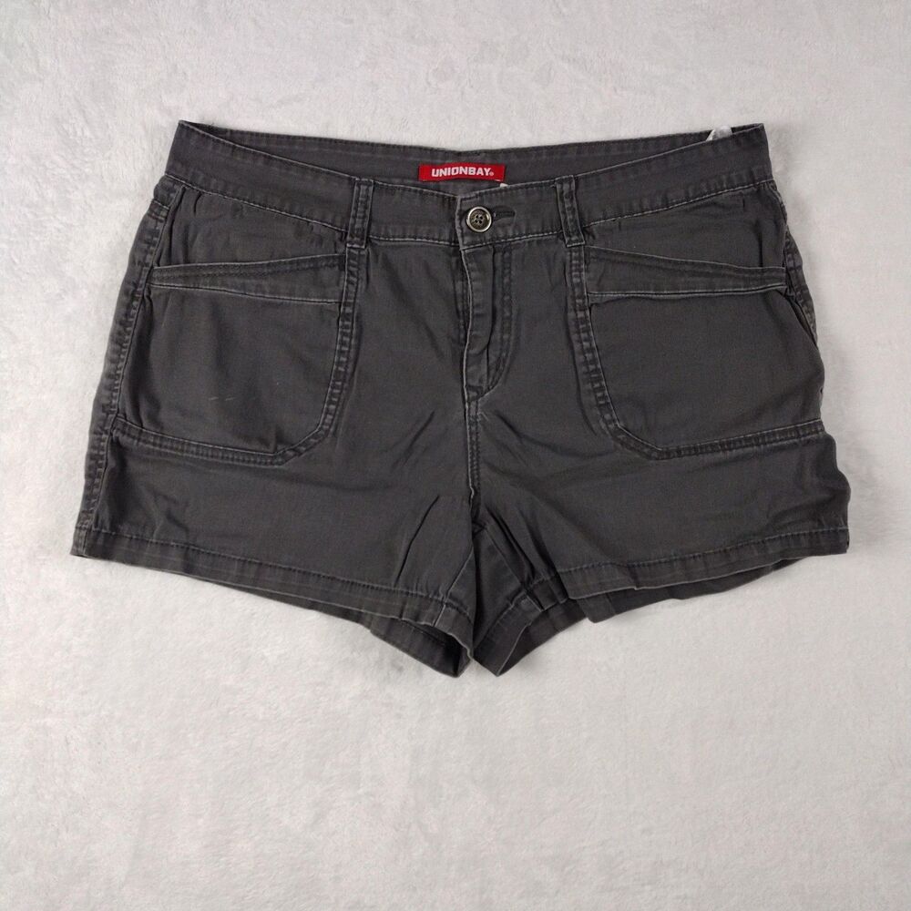 UNIONBAY Women's Low Rise Gray Light‎ Wash Shorts Size 17